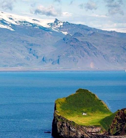 Ellirey Island Iceland