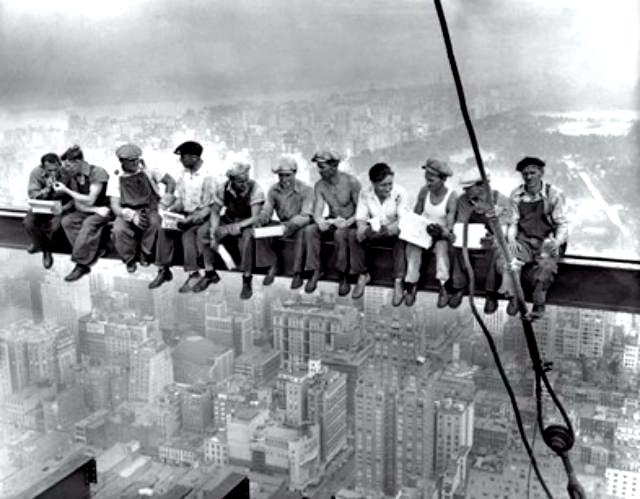 Lunch Atop A Skyscraper