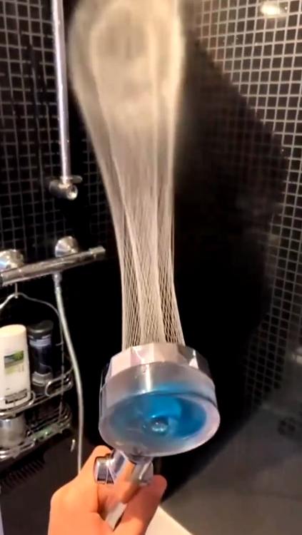 Spiral shower head